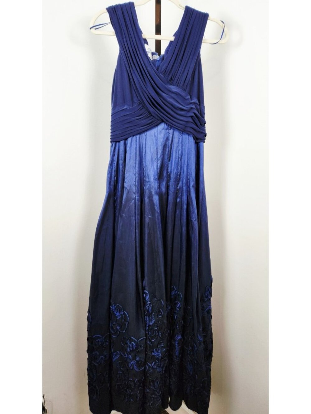 Fatra Satiny Criss Cross Bodice Embroidered Sleeveless Formal Dress-Blue-SZ 6